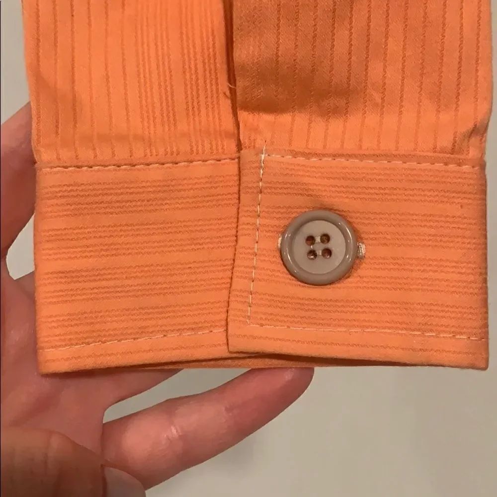 Orange jacket 🧥 - Picture 4 of 6